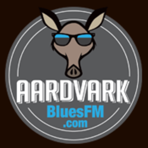 Luister naar Aardvark Blues FM in de app