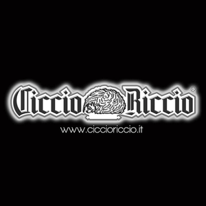 Luister naar Ciccio Riccio in de app