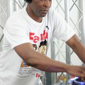 Podcast Colin Williams presents the 50 Shades of House show, Monday nights 10pm-12 GMT on www.d3ep.com