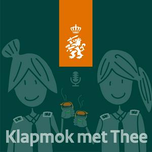 Luister naar Klapmok met Thee in de app