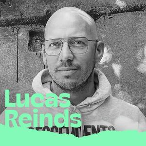 Luister naar Lucas Reinds in de app