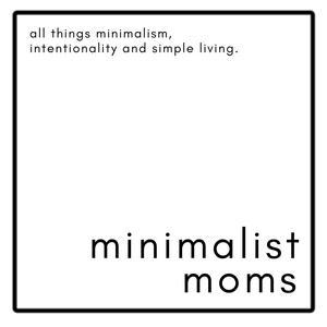 Luister naar Minimalist Moms in de app