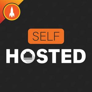 Luister naar Self-Hosted in de app