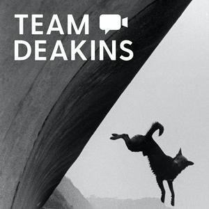 Luister naar Team Deakins in de app