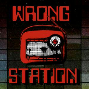 Luister naar Wrong Station in de app